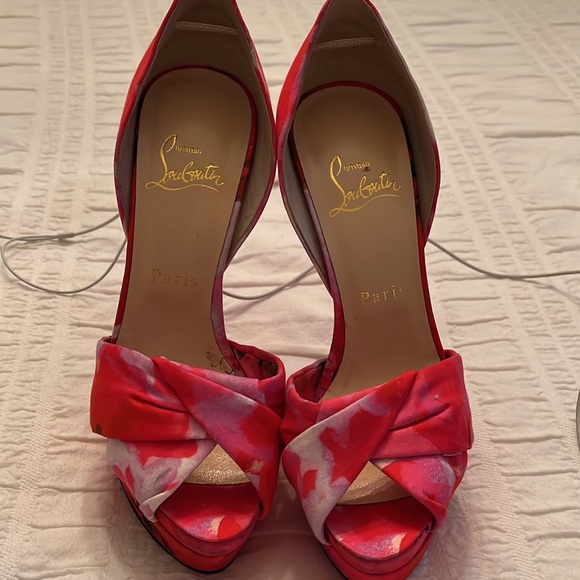 Multi colour red bottom heels - Picture 1 of 2